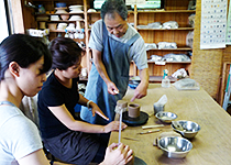 鎌倉陶芸教室、村上工房教室内風景